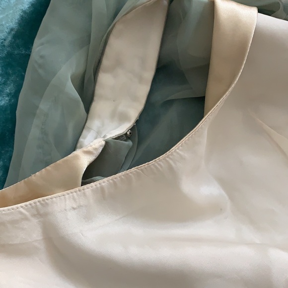 J.HOAGLUND s 6 light green ruffle cocktail party dress with Swarovski crystals - Picture 8 of 9